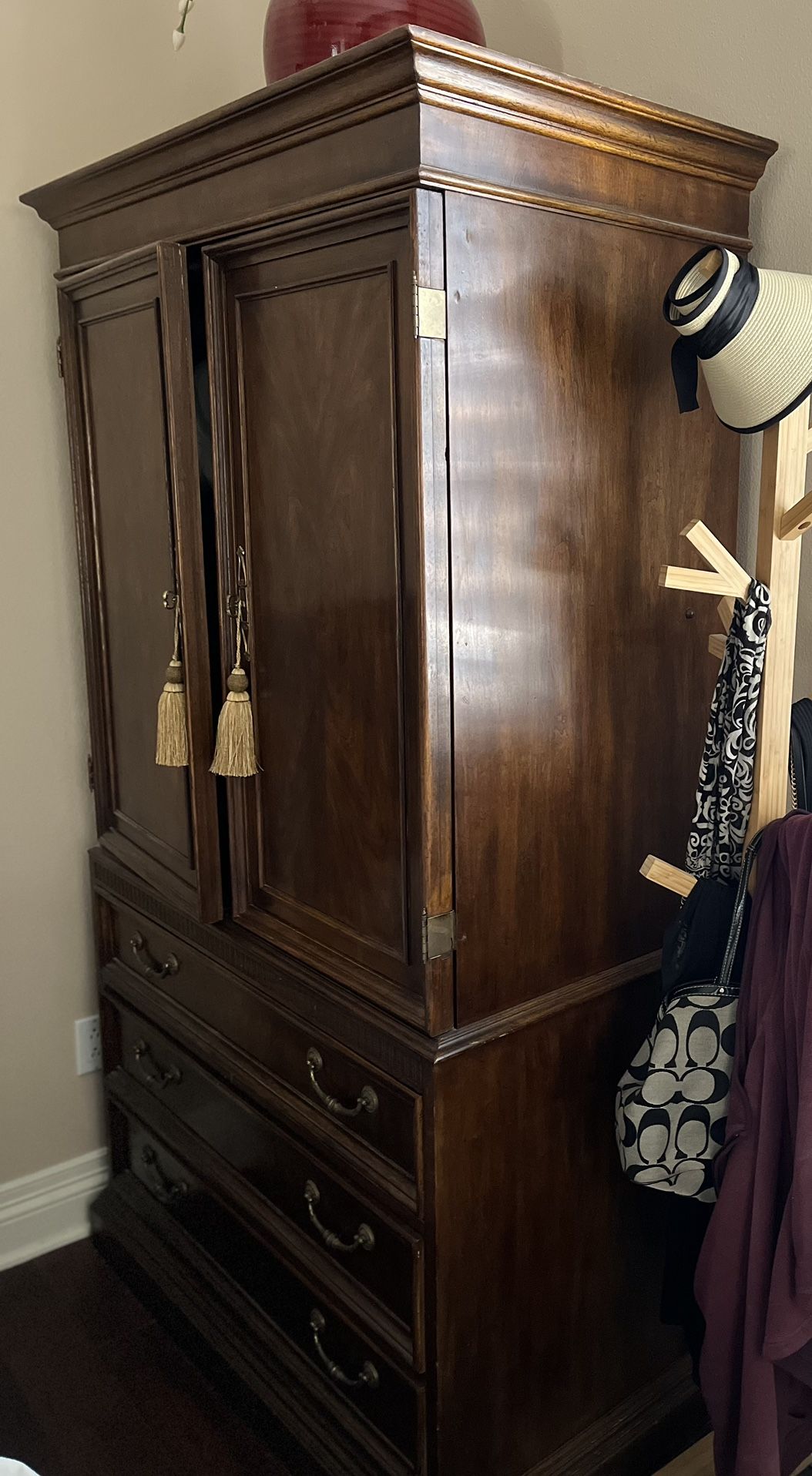 Armoire