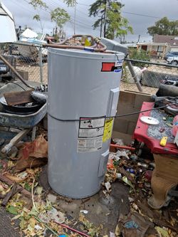 Gas hot water heater