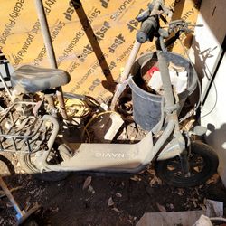 Navic scooter