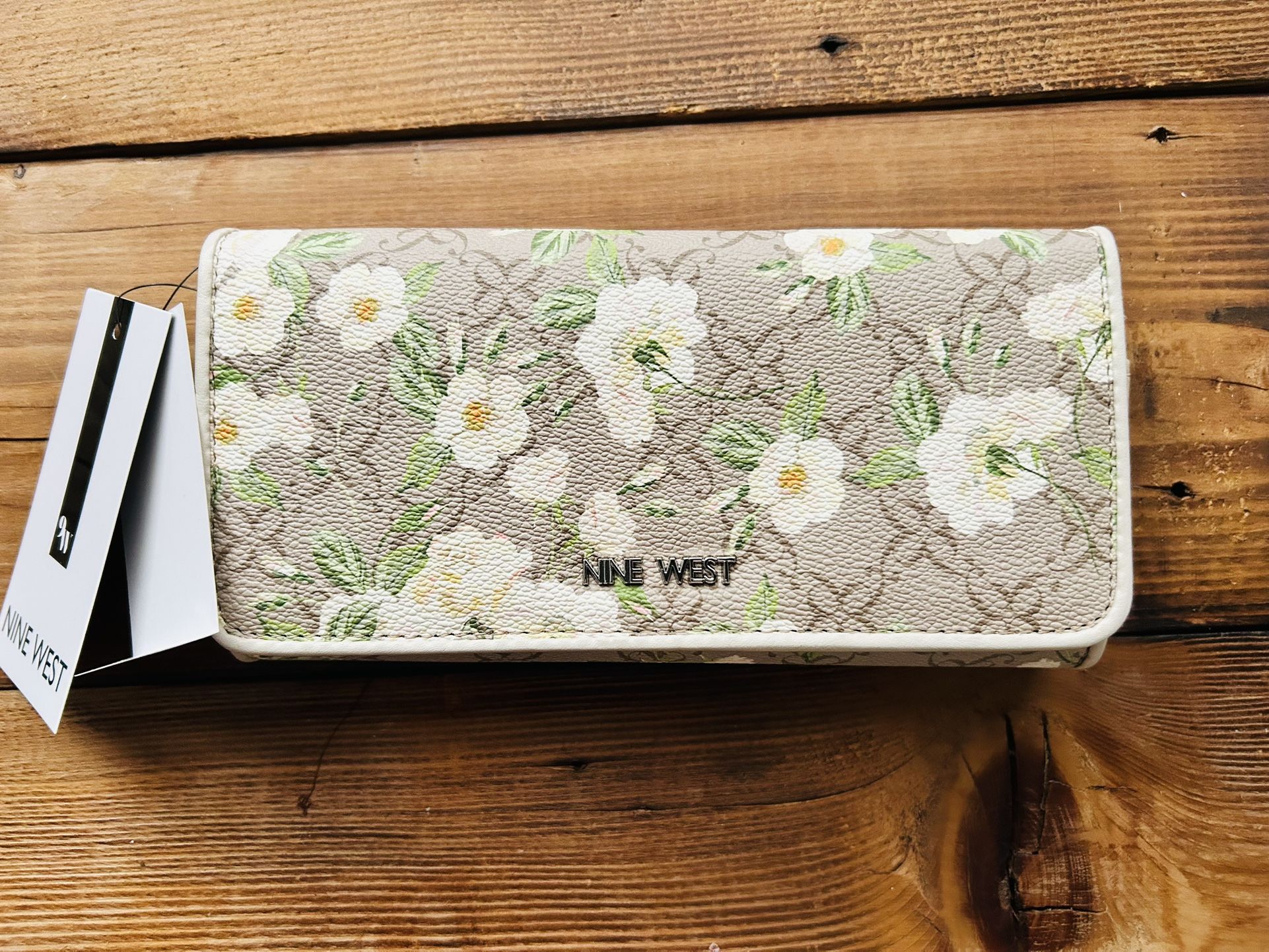 Nine West Floral Wallet- 8x4”