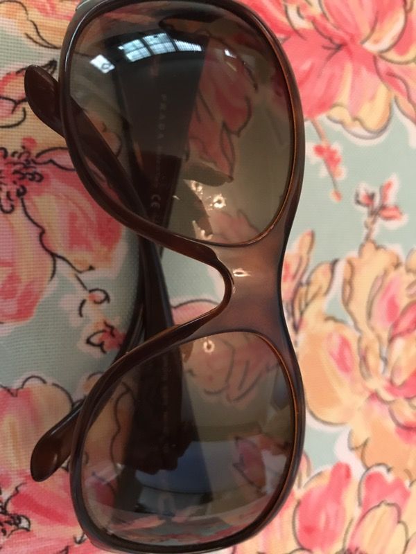 Authentic Ladies Prada sunglasses