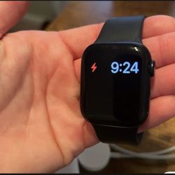 Apple Watch Series 8 45mm GPS+Cellular