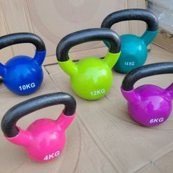 5 KETTLE BELLS 