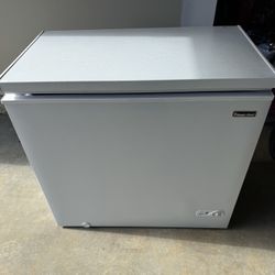 Magic Chef 7 Cubic Foot Chest Freezer 