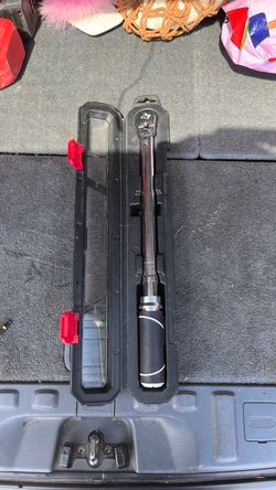 Husky Torque Wrench with Case 1/2 in Drive