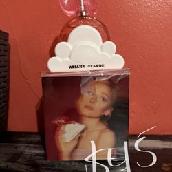 Perfume de Ariana Grande 