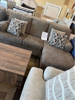 Sofa with reversible chaise on sale