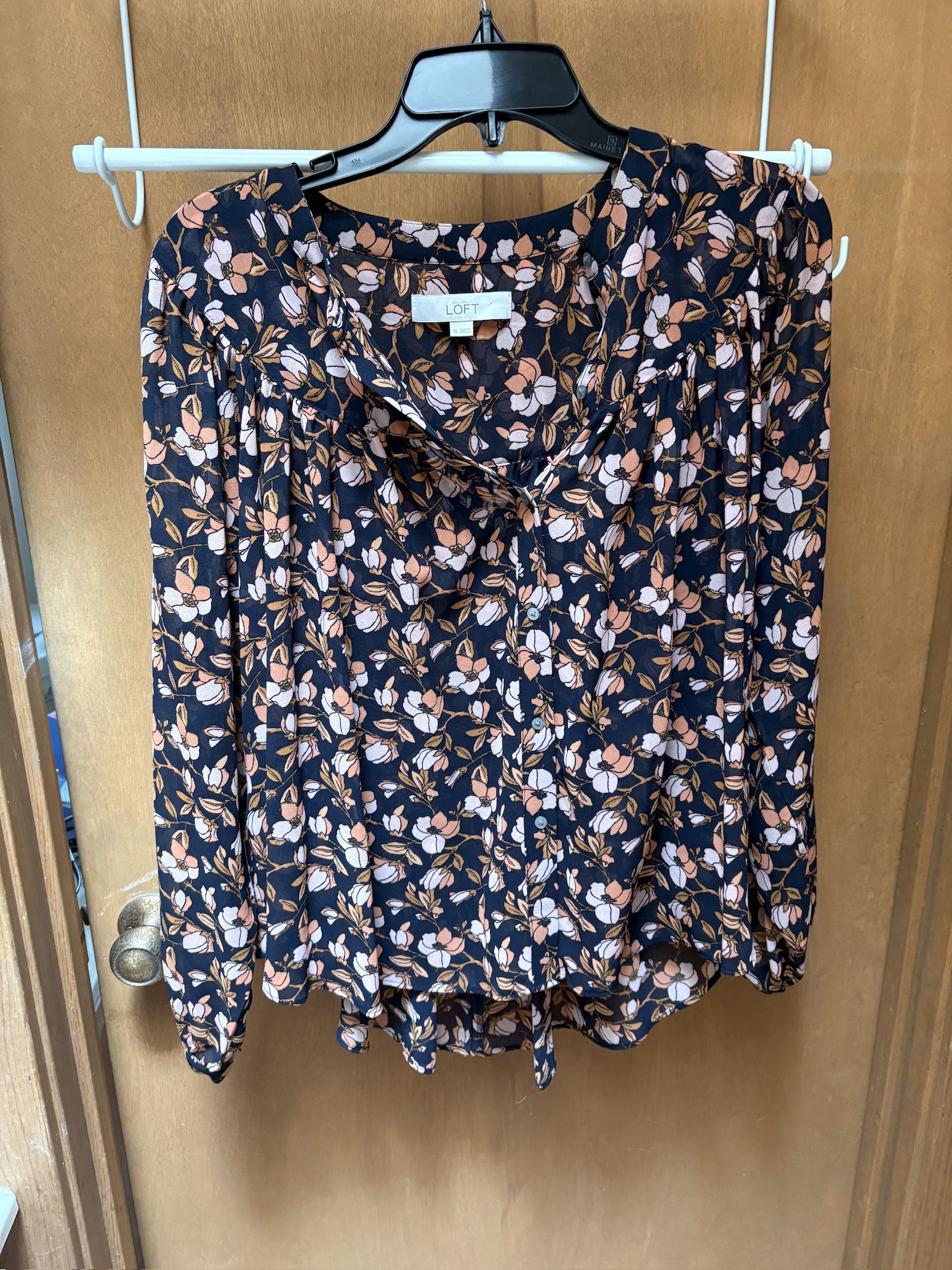 Ann Taylor Loft Floral Blouse Size XS