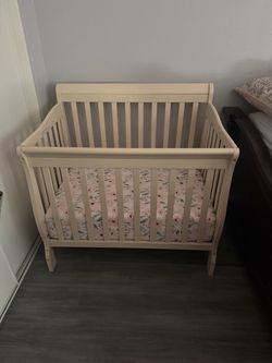 Mini Crib