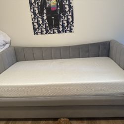 Cool Gel Brand New Mattresses With Day Bed That Separates Into Two Separate Beds Or Can Even Add Pillows And Make It A Couch 