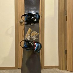 “Excellent” Condition Snowboard - 166 CM 