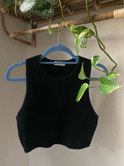 Aritzia Babaton Ribbed Tank – Black (Size L)