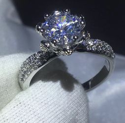 New 18 k white gold engagement ring wedding ring set