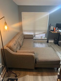 Grey Tufted Sleeper Sofa with Chaise
