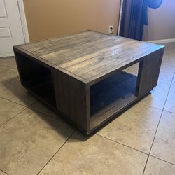 Coffee table on wheels