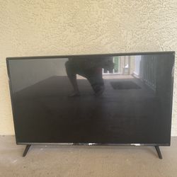 4 TVs For Sale Make Reasonable Offer