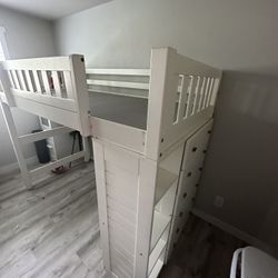 Twin Bunk Bed 