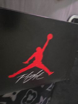 JORDAN 4 RETRO HYPER VIOLET