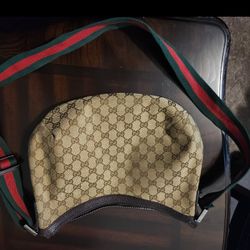 Gucci Peruse 