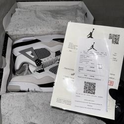 Jordan 4s Military Black Size 9.5
