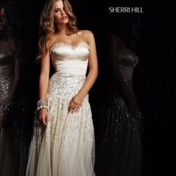 Sherri Hill Prom Dress SIZE 6 Miley Cyrus 2010 Oscars