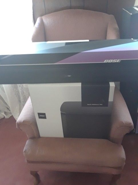 Bose ultra soundbar with subwoofer