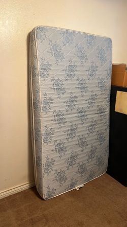 Twin mattress
