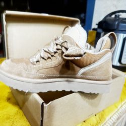 Ugg Lowmel Womens Size 10