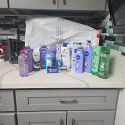 $45 WOMEN'S HYGIENE BUNDLE 