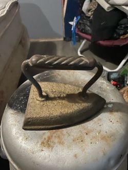 Antique Cast Iron Sad Iron