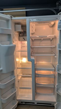 Maytag refrigerator side by side