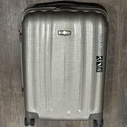 Samsonite Carry On Suitcase