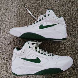 Nike Size 10.5 Never Worn Outside 