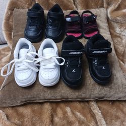 Nike Boys SIZE 5,6,7,1 Baby Shoe's.