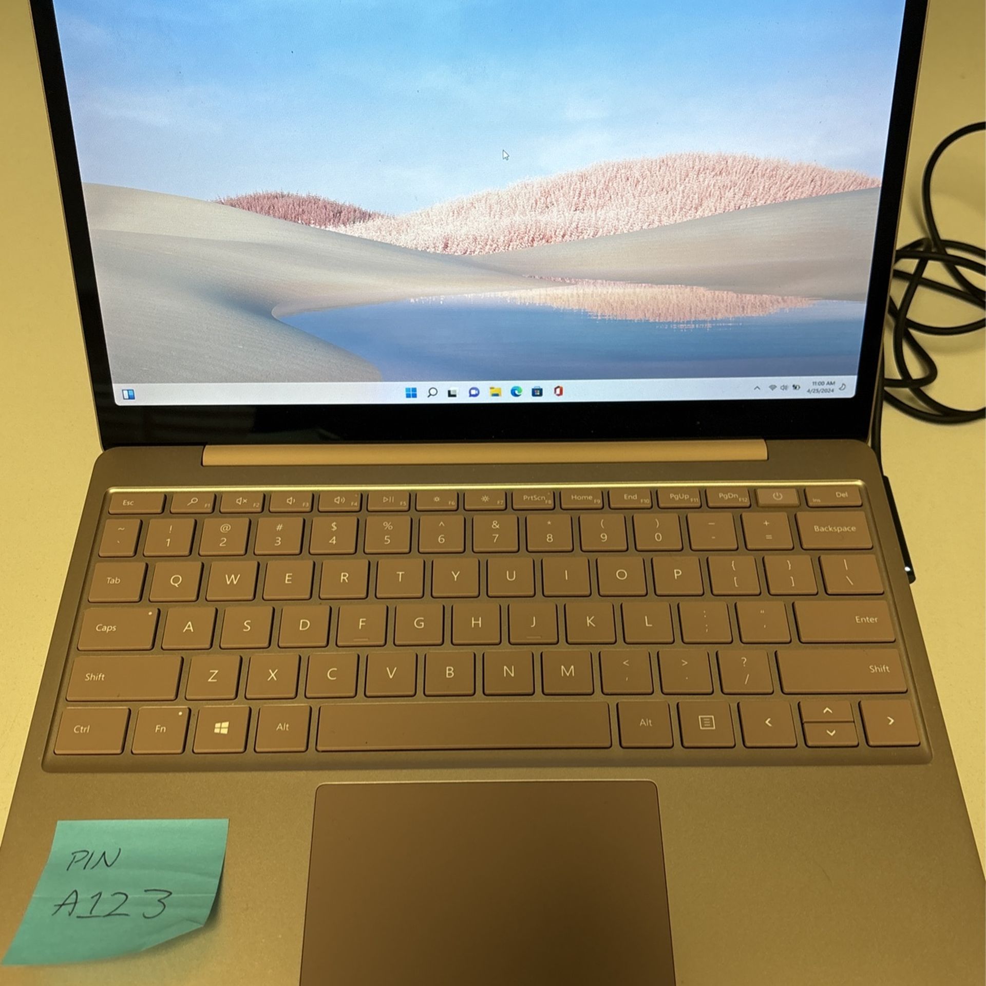 Microsoft Surface  Laptop Go