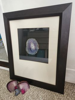 Unique Pic Frame And Rocks