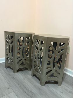 Decorative Accent Tables / Plant Stands / Set of 2