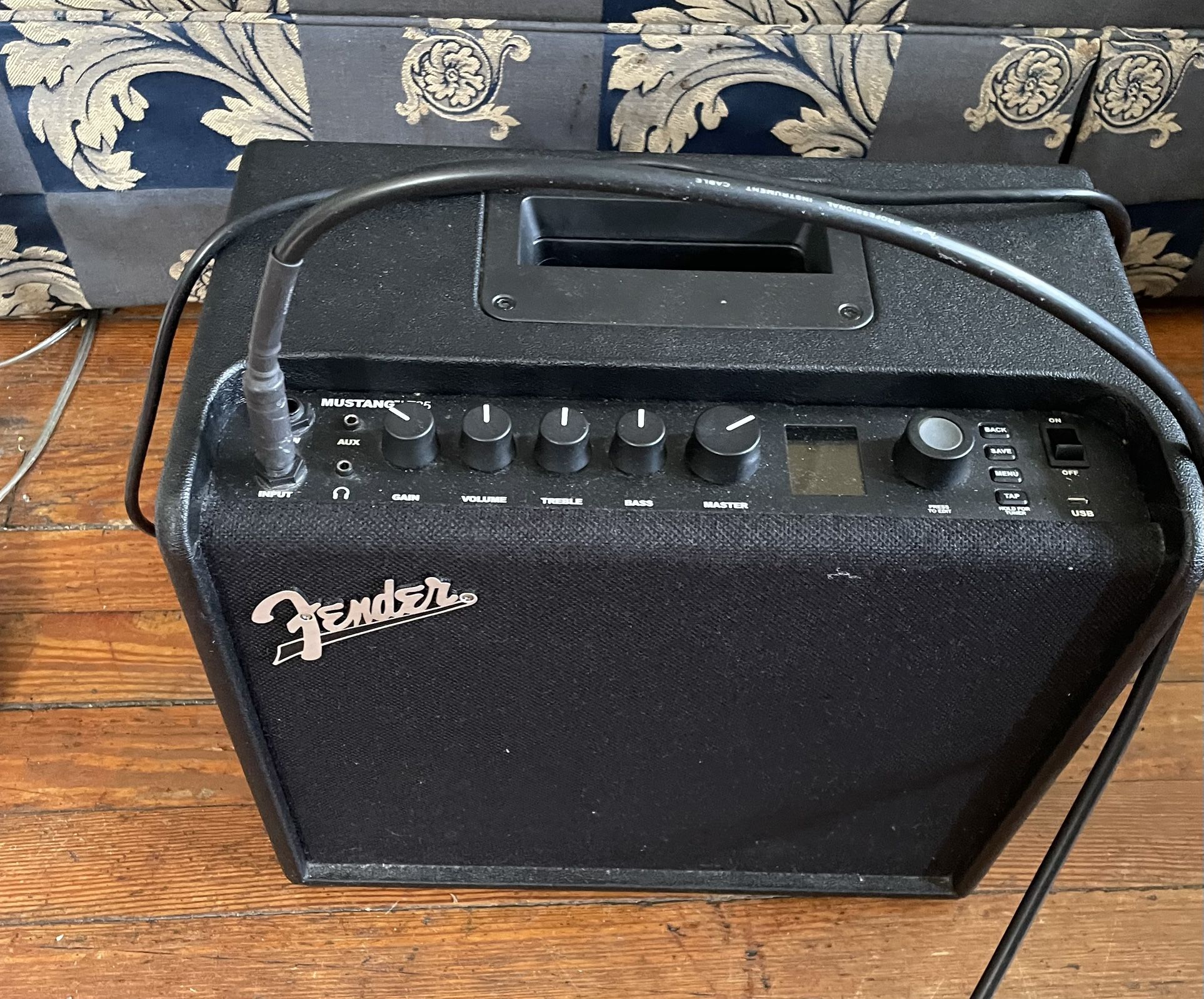 Fender Mustang LT25