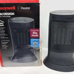 New Honeywell Oscillating Ceramic Heater 1500Watt. Must Pickup