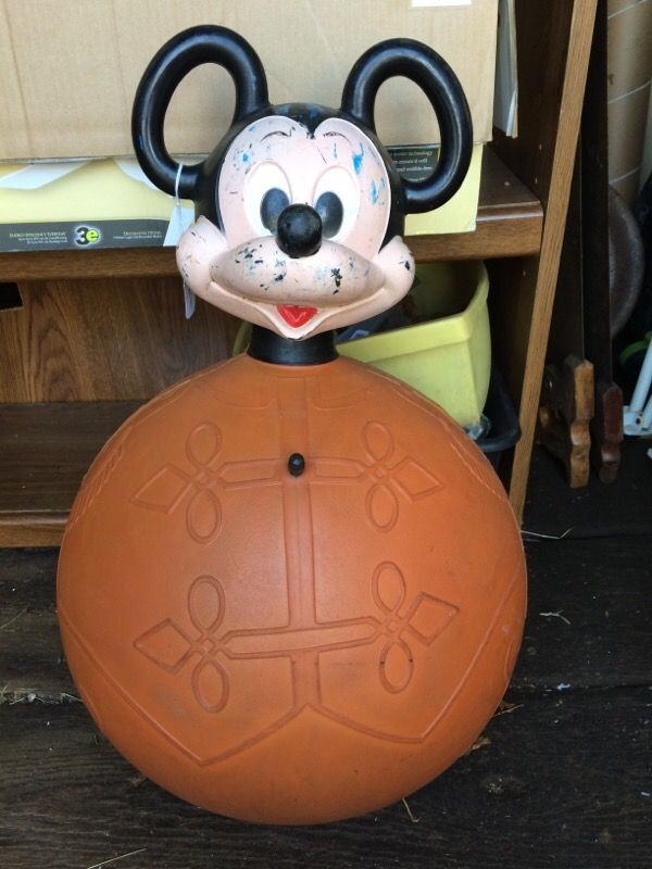Mickey Mouse hoppity vintage