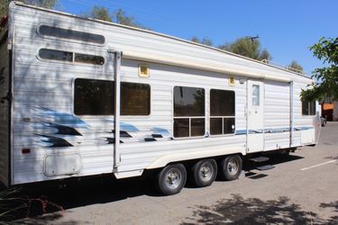 Weekend Warrior FS3000 Toy Hauler - Perfect for Burning Man!