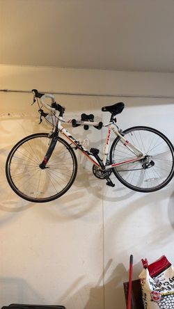 Fuji  aluminum-and-carbon fork 50cm frame medium gently used