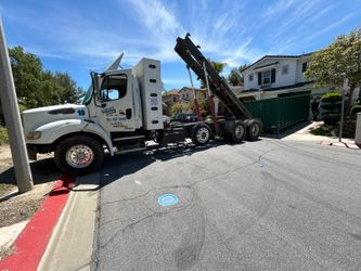 Dumpster/ Container / Roll Off 