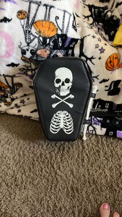 glow-In-The-Dark Coffin Purse