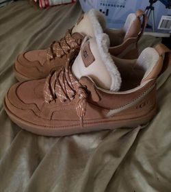Mens UGG shoes