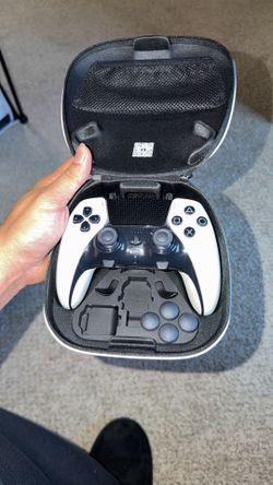 PS5 DualSense Edge with Case