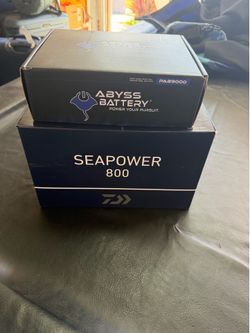 Daiwa SEAPOWER 800 electric fishing reel with Abyss battery