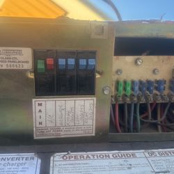 MAKE ME AN OFFERMagnates Power Plus  power converter with battery charger