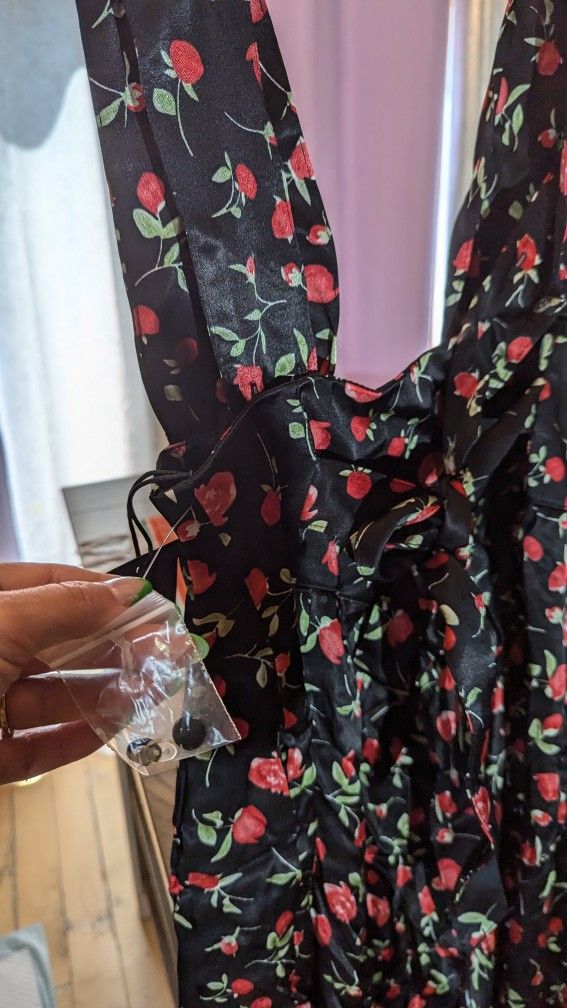 This Silk Thick Suspender Dress Is So Comfy