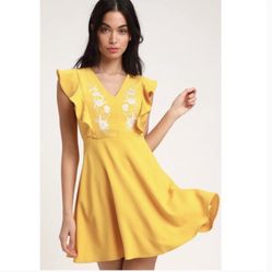 Lulu’s Yellow Embroidered Dress Size S